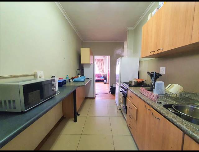 2 BEDROOM HOUSE TO LET IN GOODWOOD ESTATE